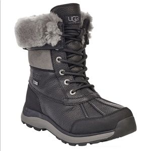 UGG Adirondack III Boot Size 9 1/2